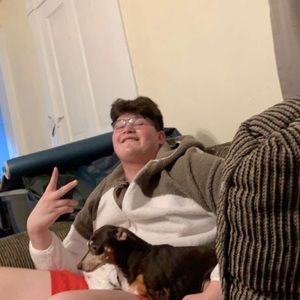 Meet your Posher, Cameron